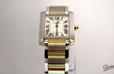 FOTO_CARTIER_DANS_FRENTE_LUZ Venta Cartier Tank Française ref. 2302
